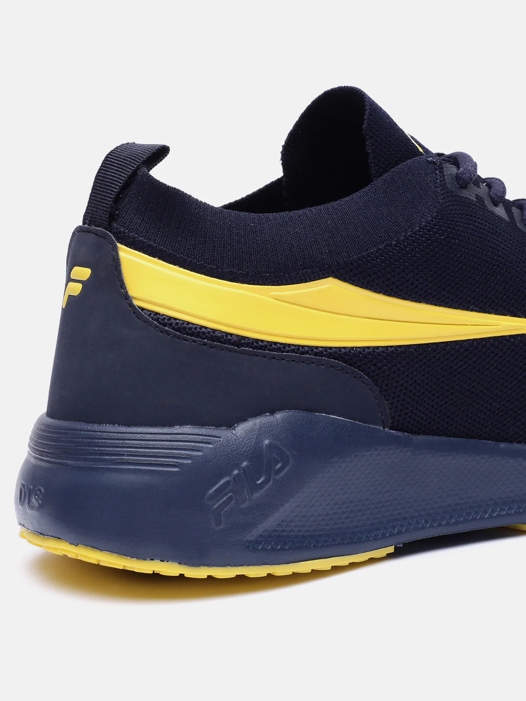 Fila Black Fizer Men's Running Shoes - Image 3