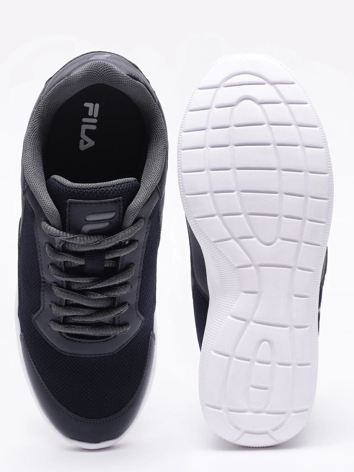 Fila Black Atrix Plus Men's Running Shoes - Image 4