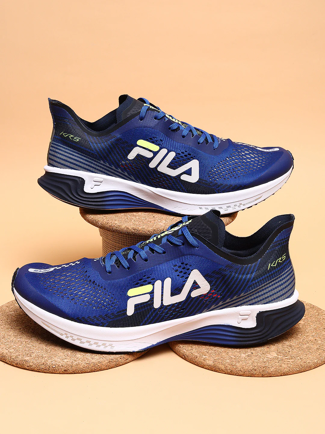 Fila Black KR5 Men's Running Shoes - Image 2