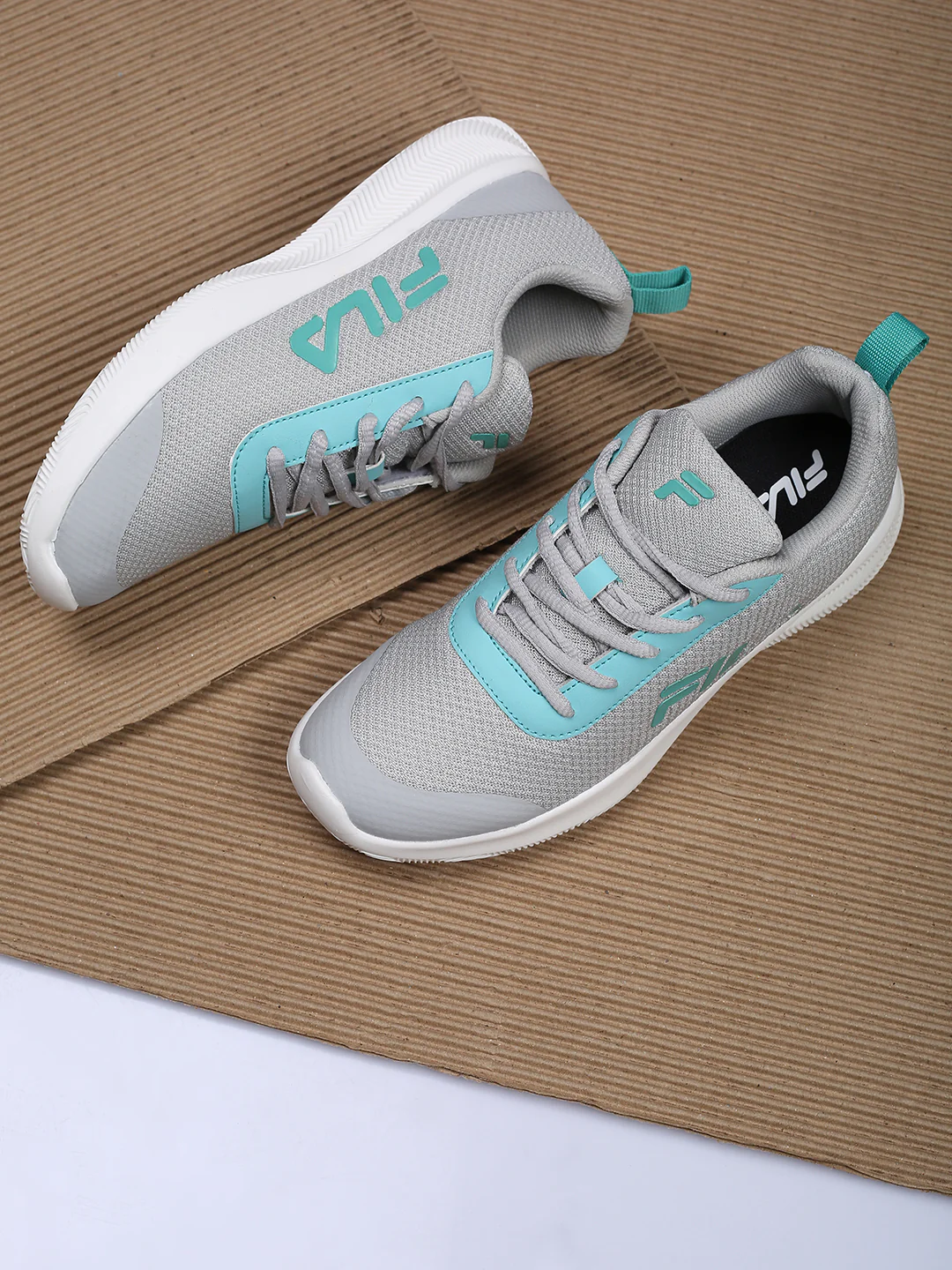 Fila White Krotey Women's Running Shoes - Image 2
