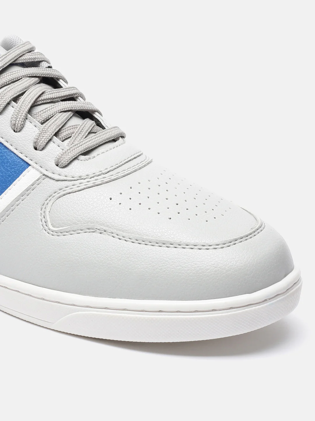 Fila White Belotti Men's Sneakers - Image 5