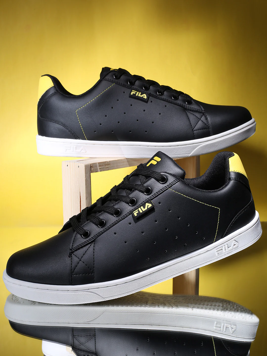 Fila Peacoat Ermana Men's Sneakers - Image 2