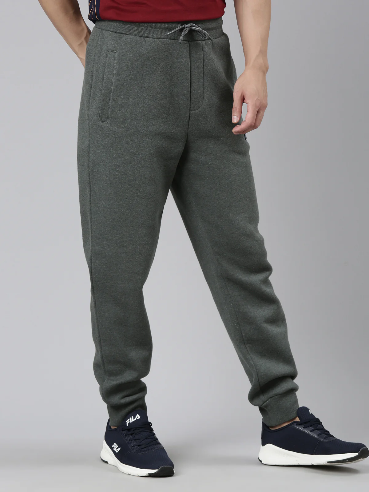 Fila Black Clooney Pant Men's Cuffed Joggers - Image 3