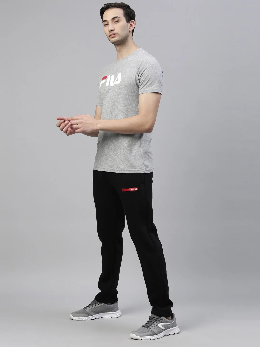 Fila Navy Falcon Men's Logo T-Shirt - Image 5