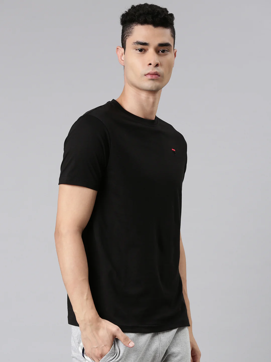 Fila White Kite Men's Logo T-Shirt - Image 4