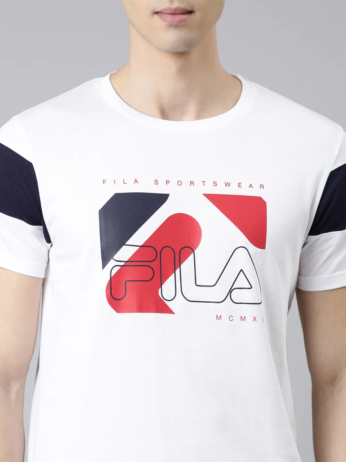 Fila White Pepol Men's T-Shirt - Image 2