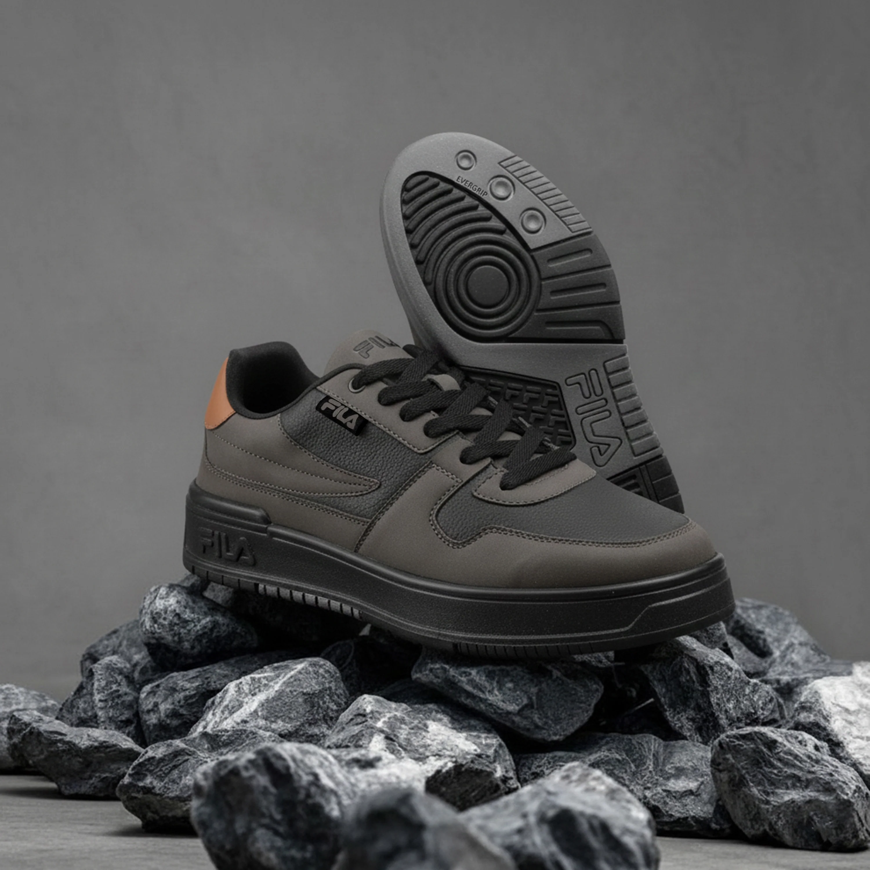 Fila Men Grey Tarin Shoes - Image 3