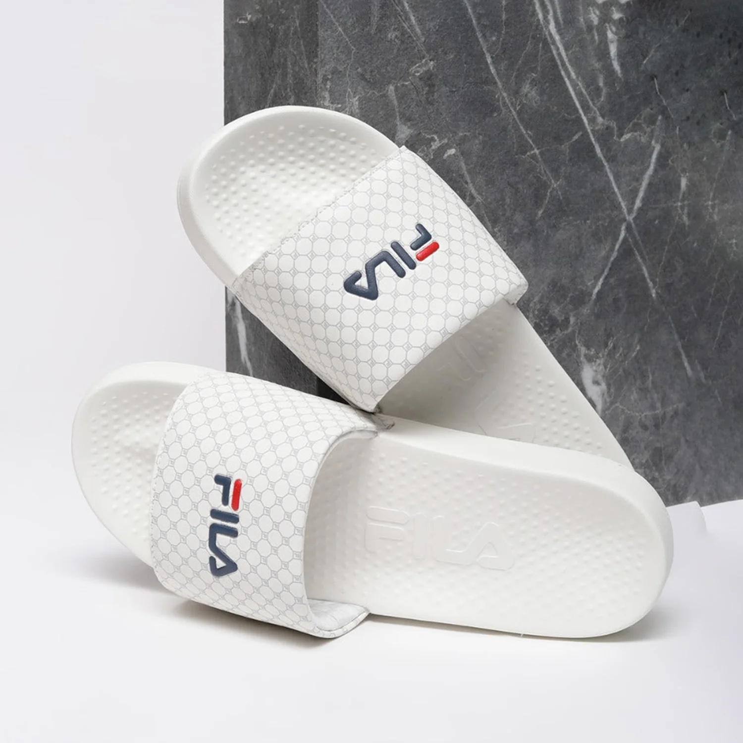Fila Savil White Slides For Men - Image 3