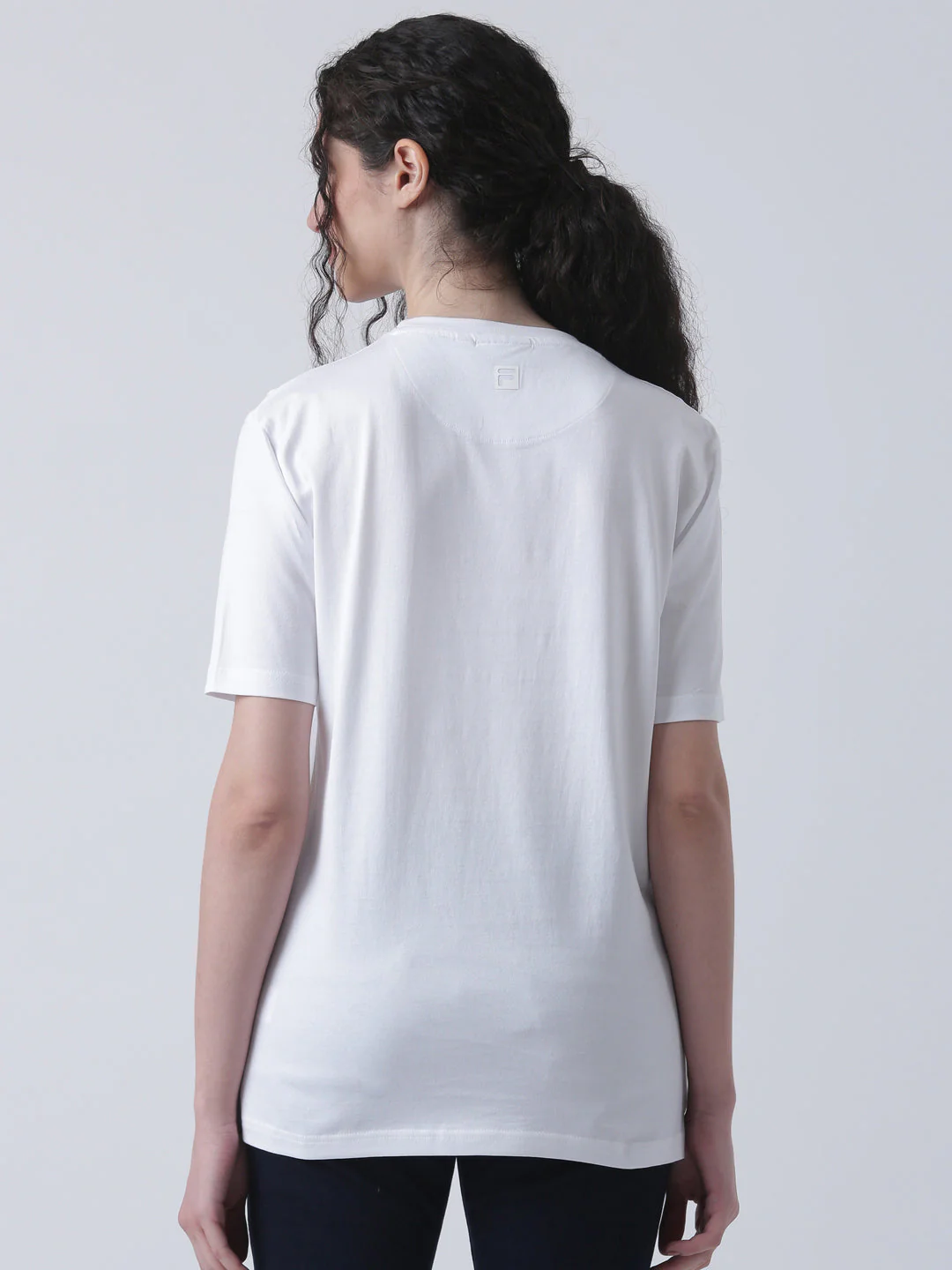 Fila Unisex White T-Shirt Relaxed Fit - Image 7