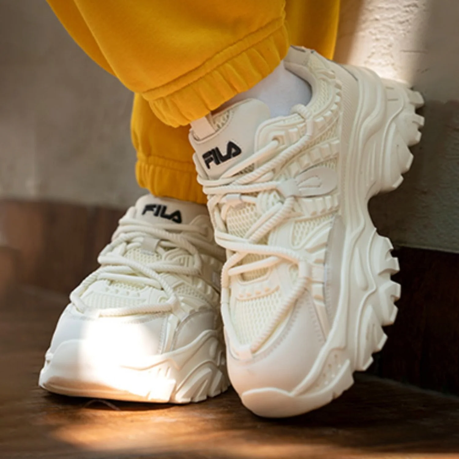 Fila Womens Envi Victori Beige Sneakers - Image 4
