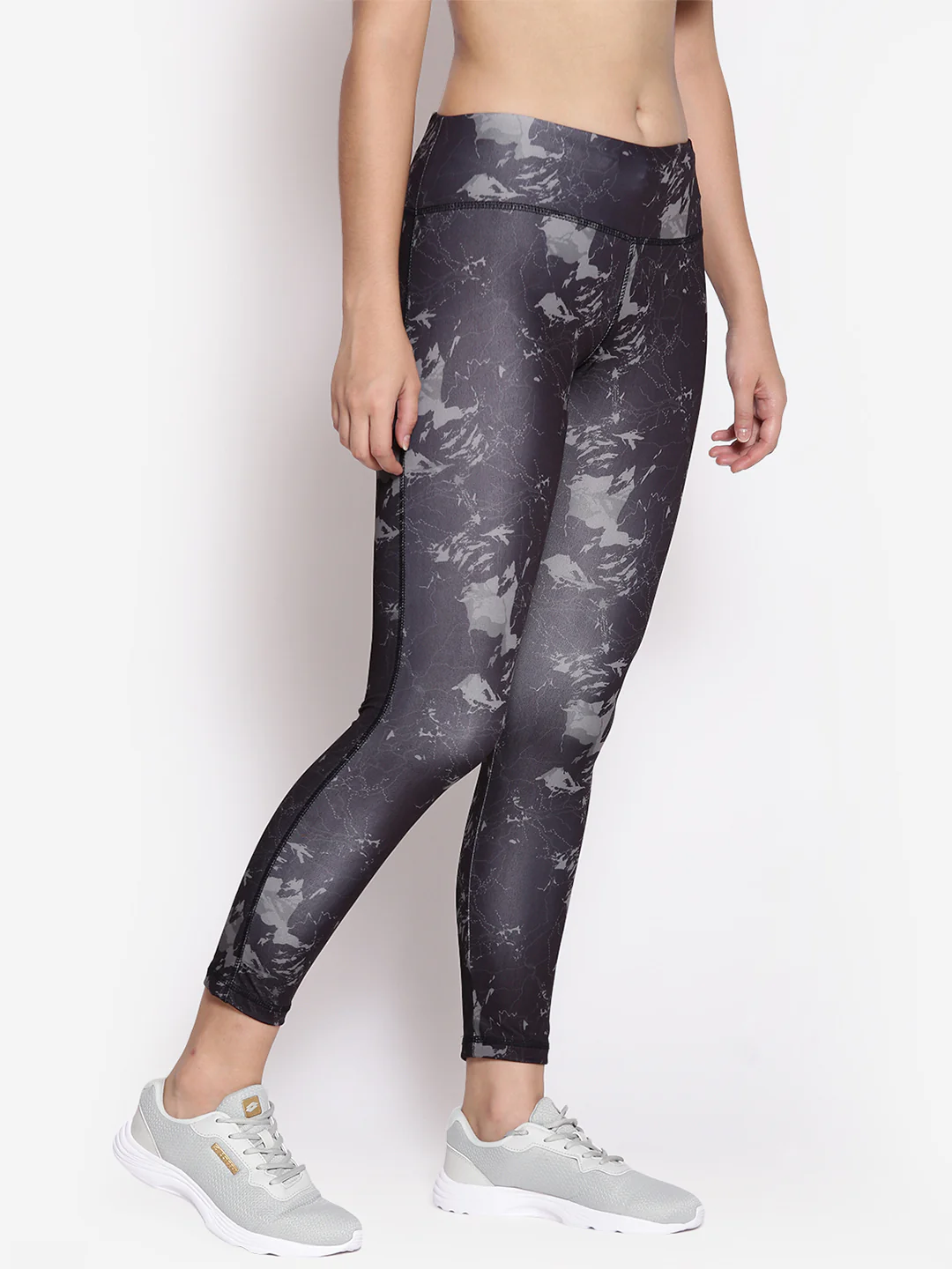 Women's Snug Fit Sports Tights - Image 4
