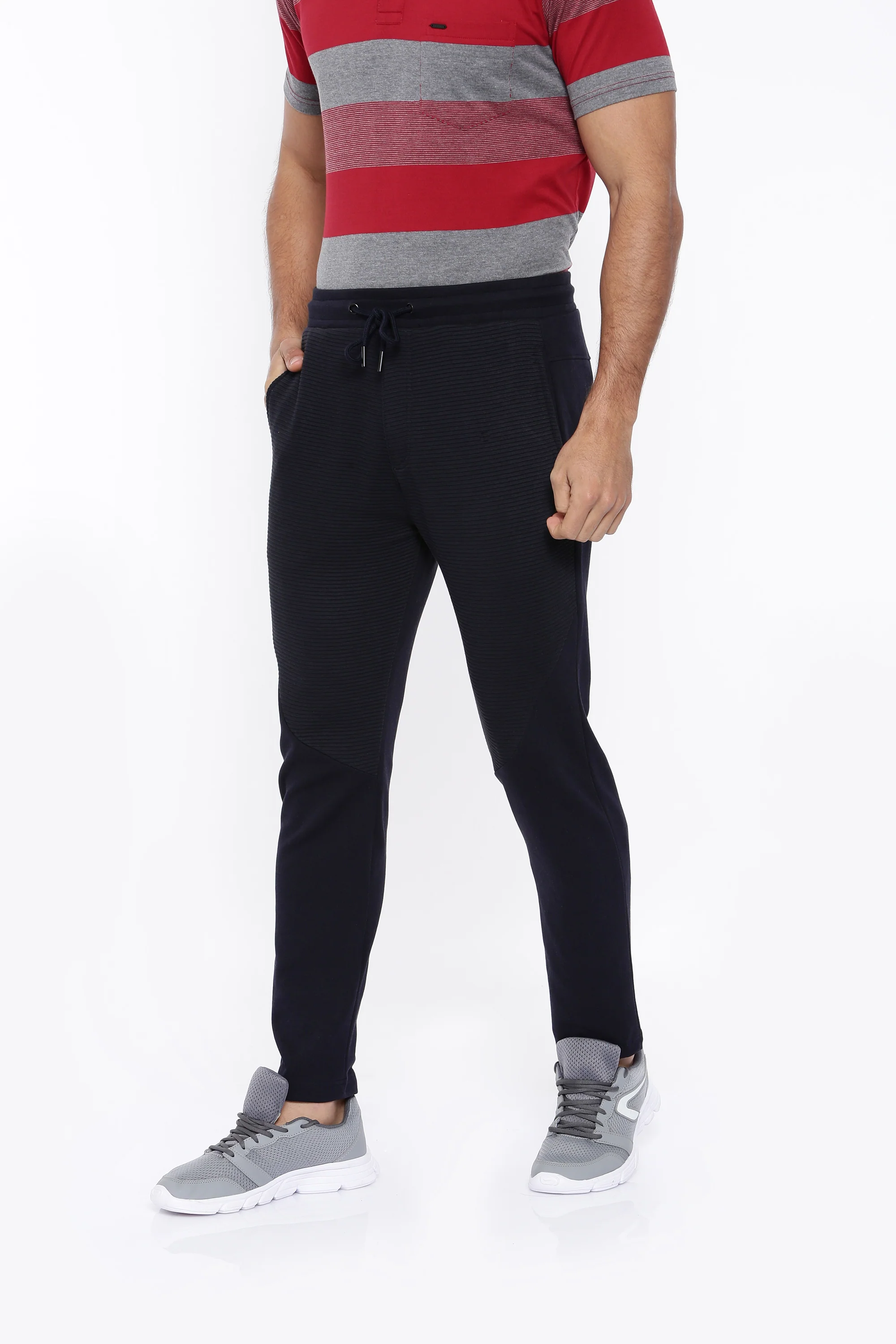 Men's Solid Comfort Jogger - Image 3