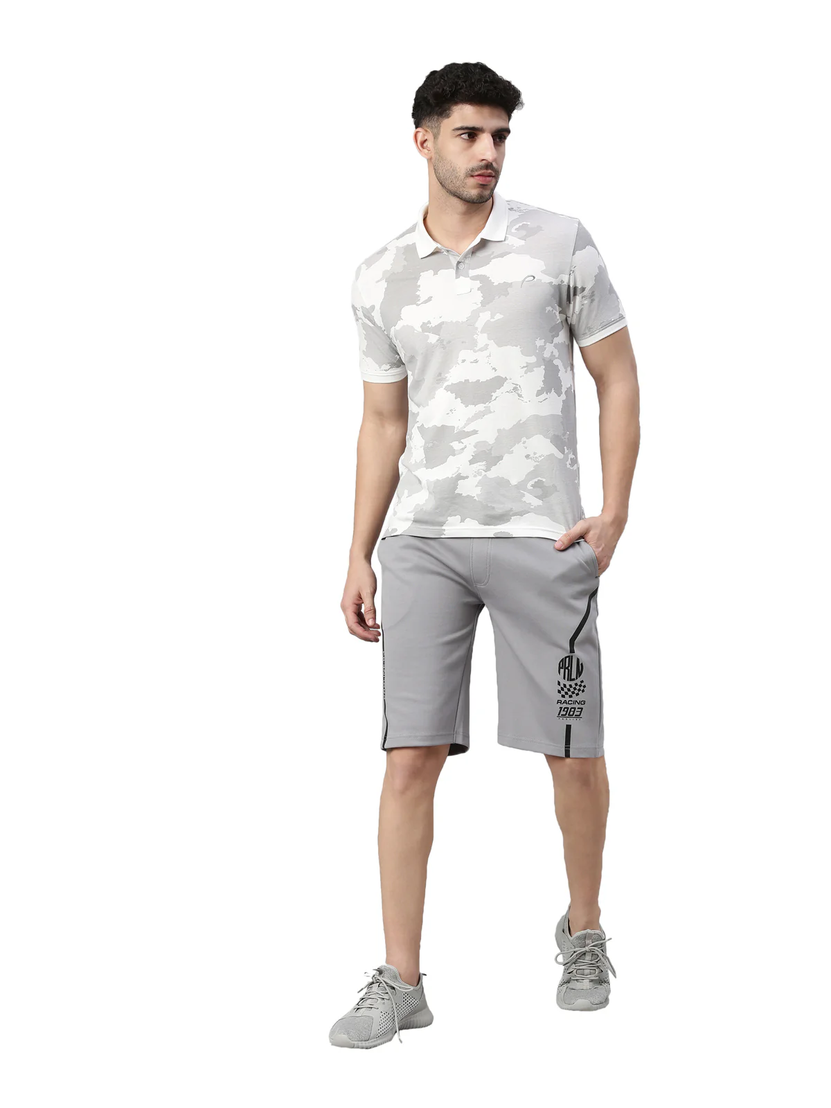 Men's Graphic Comfort Fit Shorts - Image 5